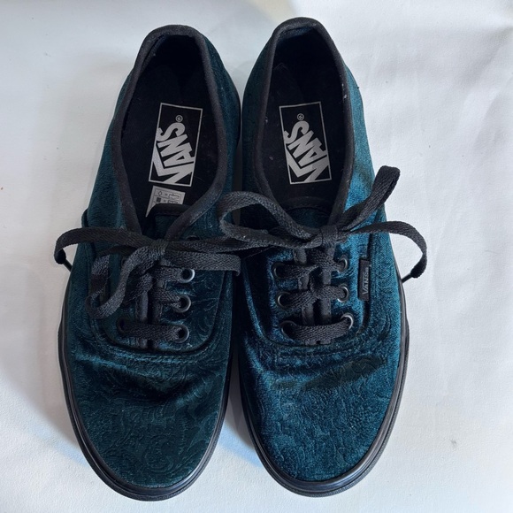 VANS OFF THE WALL Sz 7 Velvet Jackard Black Rubber Sole Lace Up Sneakers - Picture 5 of 11